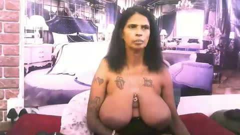 sexyva4u2luv online show from 11/28/25, 08:00