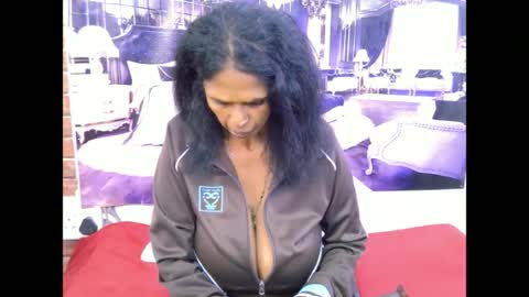 Snapshot of sexyva4u2luv chatting on 06/19/26, 09:24 sexyva4u2luv online show from 06/19/26, 09:24