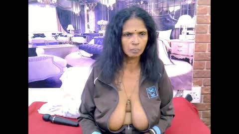 Snapshot of sexyva4u2luv chatting on 07/02/26, 05:35 sexyva4u2luv online show from 07/02/26, 05:35