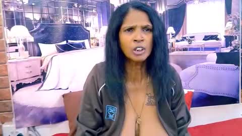 Snapshot of sexyva4u2luv chatting on 07/21/26, 06:27 sexyva4u2luv online show from 07/21/26, 06:27