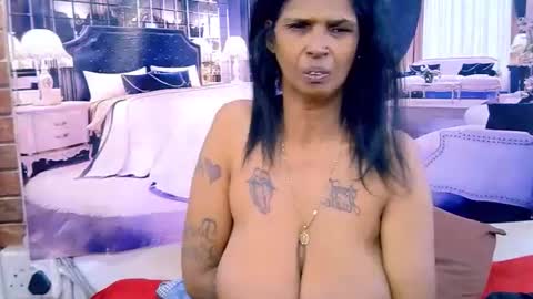 Snapshot of sexyva4u2luv chatting on 07/24/26, 06:28 sexyva4u2luv online show from 07/24/26, 06:28