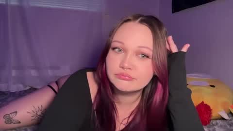 Snapshot of sexywithsaint chatting on 10/22/25, 07:02 Saint online show from 10/22/25, 07:02