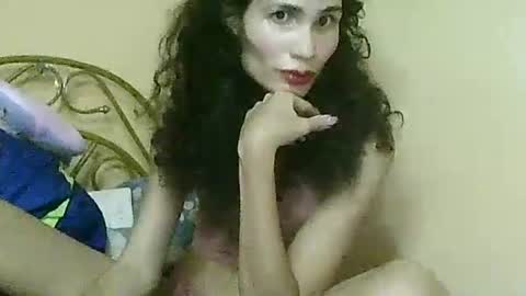 Snapshot of sexywolfnight chatting on 05/06/26, 02:40 sexywolfnight online show from 05/06/26, 02:40