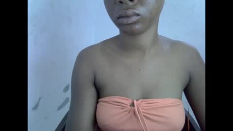Snapshot of sexyxpeach chatting on 04/22/26, 10:17 sexyxpeach online show from 04/22/26, 10:17