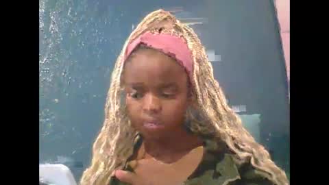 Snapshot of sexyyonger chatting on 03/24/26, 08:52 sexyyonger online show from 03/24/26, 08:52