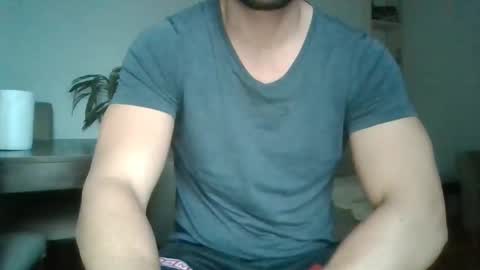 Snapshot of sexyyphilip chatting on 04/26/26, 08:39 sexyyphilip online show from 04/26/26, 08:39