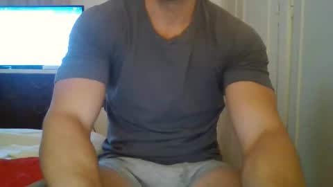 Snapshot of sexyyphilip chatting on 05/16/26, 12:40 sexyyphilip online show from 05/16/26, 12:40