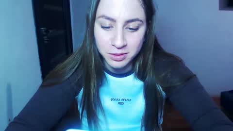 Snapshot of sexyyuliia777 chatting on 11/29/25, 10:18 Yuliia online show from 11/29/25, 10:18