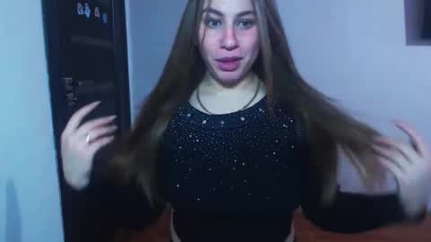 Snapshot of sexyyuliia777 chatting on 01/11/26, 11:15 Yuliia online show from 01/11/26, 11:15