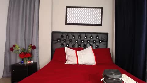 Snapshot of sexyzahara_h chatting on 10/26/25, 11:09 zahara online show from 10/26/25, 11:09