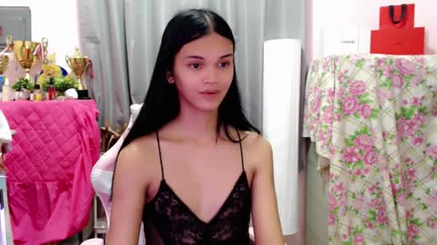 Zendaya online show from 03/26/26, 03:23