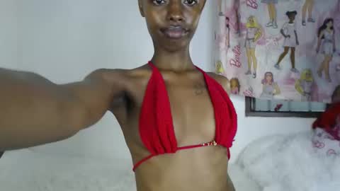 Snapshot of sexyzuriel chatting on 05/04/26, 10:33 sexyzuriel online show from 05/04/26, 10:33