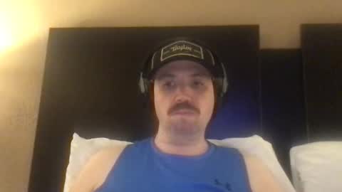 sfgiants1982 online show from 11/19/25, 03:28