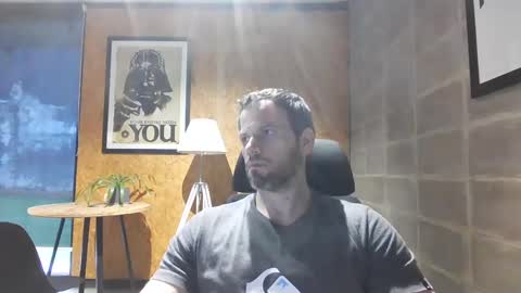 Snapshot of shad0w_hunter chatting on 01/23/25, 10:01 shad0w_hunter online show from 01/23/25, 10:01