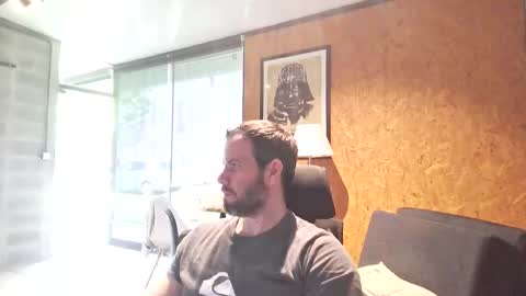 Snapshot of shad0w_hunter chatting on 10/15/25, 01:44 shad0w_hunter online show from 10/15/25, 01:44