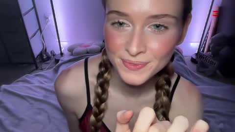 Snapshot of shadebabe chatting on 11/28/25, 08:50 shadebabe online show from 11/28/25, 08:50