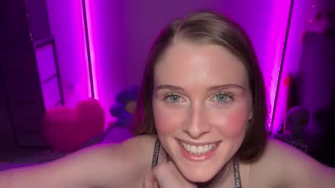 shadebabe online show from 04/19/26, 08:02