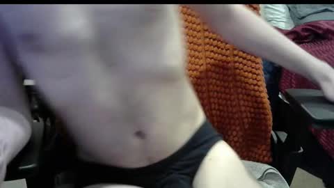 Snapshot of shadow_puppet chatting on 10/26/25, 08:37 shadow_puppet online show from 10/26/25, 08:37