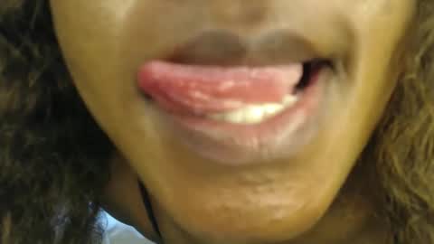 Snapshot of shadow_sweet chatting on 03/22/26, 01:20 Shadow online show from 03/22/26, 01:20