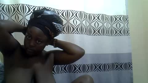 Snapshot of shain222 chatting on 07/05/26, 06:42 Shein online show from 07/05/26, 06:42