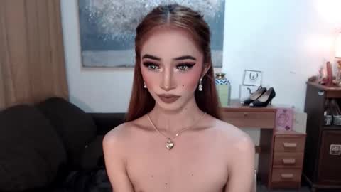 Snapshot of shaina_cummer chatting on 01/07/26, 12:02 shaina online show from 01/07/26, 12:02