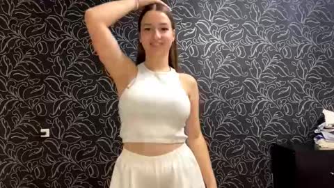 Iris online show from 09/23/25, 08:12