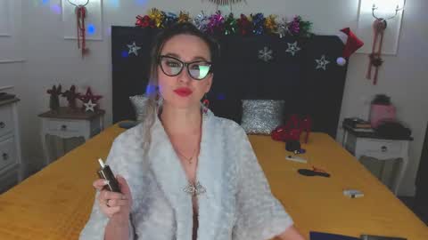 Svetlana ...........help me get 100 reactions before the end of the year Thumb up if you like me I appreciate it and thank you online show from 12/26/24, 03:59