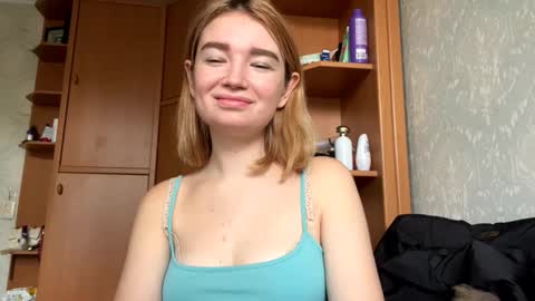 Snapshot of shanaeagon chatting on 11/03/25, 07:31 Mabel online show from 11/03/25, 07:31