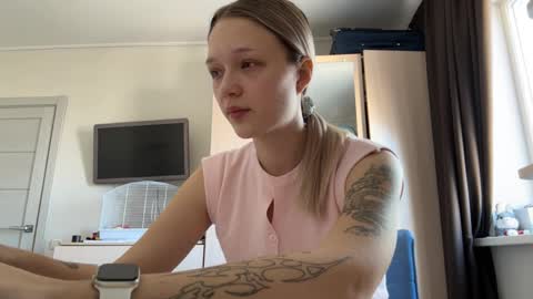 Snapshot of shanamihaly chatting on 03/30/26, 06:36 Christie online show from 03/30/26, 06:36