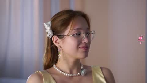 Snapshot of shandrahoner chatting on 06/14/26, 12:40 Liza online show from 06/14/26, 12:40