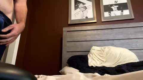 Snapshot of shaneconn1509 chatting on 10/14/25, 03:24 ShaneConn online show from 10/14/25, 03:24