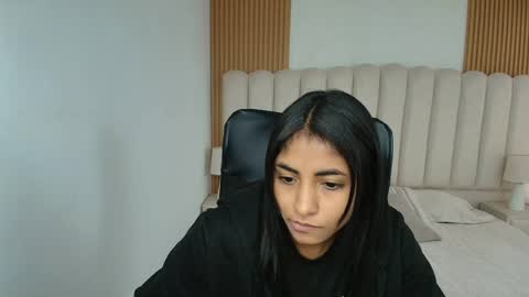 shanelle online show from 05/04/26, 12:01