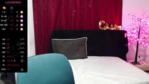 Shanel  online show from 02/09/25, 08:33