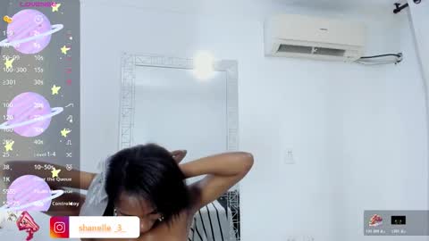 Snapshot of shanelle__ chatting on 11/11/25, 03:23 S H A N E L L E online show from 11/11/25, 03:23
