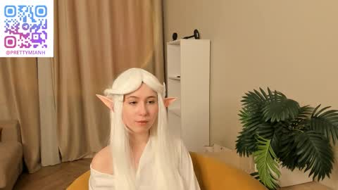 Snapshot of shanellwreath chatting on 02/11/26, 08:47 me name is Mia online show from 02/11/26, 08:47