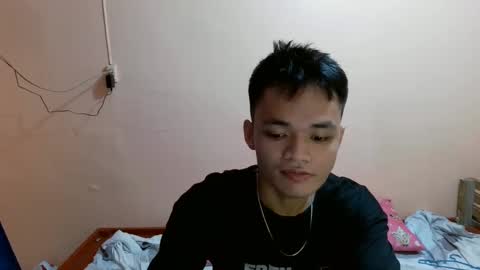 Snapshot of shanelo chatting on 02/07/25, 03:30 Dylan online show from 02/07/25, 03:30