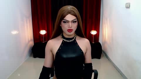 Snapshot of shanex01 chatting on 12/18/24, 05:21 Shane X online show from 12/18/24, 05:21