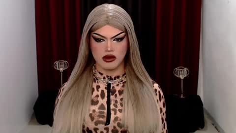 Snapshot of shanex01 chatting on 01/09/25, 06:17 Shane X online show from 01/09/25, 06:17