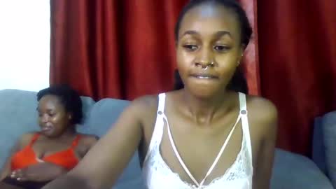 Snapshot of shania_sleigh chatting on 04/04/26, 02:10 shania_sleigh online show from 04/04/26, 02:10