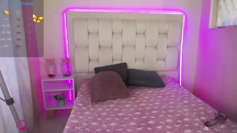 Shana online show from 01/17/25, 01:03