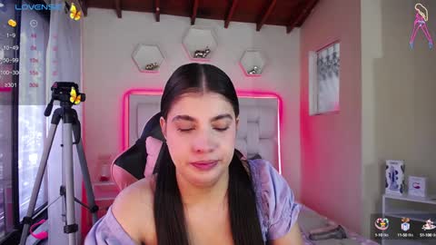 Shana online show from 01/20/25, 01:11