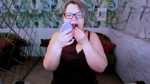 Shannon online show from 05/01/26, 04:06