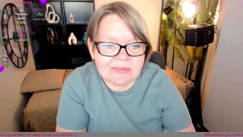 Snapshot of shannonshine chatting on 05/16/26, 06:32 Shannon online show from 05/16/26, 06:32