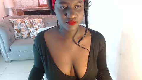 shanntall_tk online show from 02/24/25, 12:37