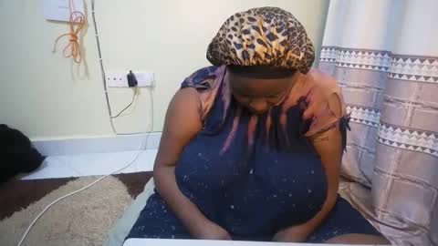 shanny_123 online show from 11/12/25, 01:17