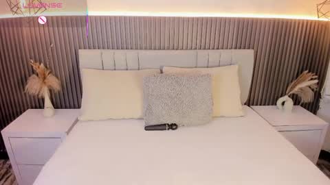 SHANON online show from 10/03/25, 07:22