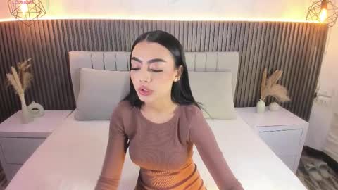 SHANON online show from 11/26/25, 07:15