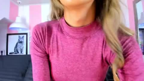 Snapshot of shantal_ferrer3 chatting on 12/29/24, 08:44 shantal_ferrer3 online show from 12/29/24, 08:44