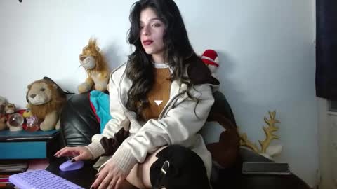 Snapshot of shantal_houston chatting on 02/27/26, 10:10 Shantal online show from 02/27/26, 10:10