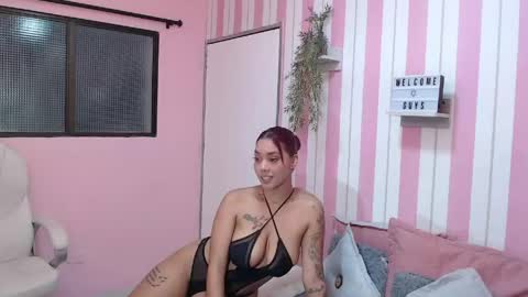 Snapshot of shantal_luw chatting on 06/02/26, 05:26 shantal online show from 06/02/26, 05:26